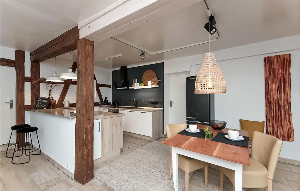 Amazing Apartment In Suhl With Wifi And 1 Bedrooms photo 3