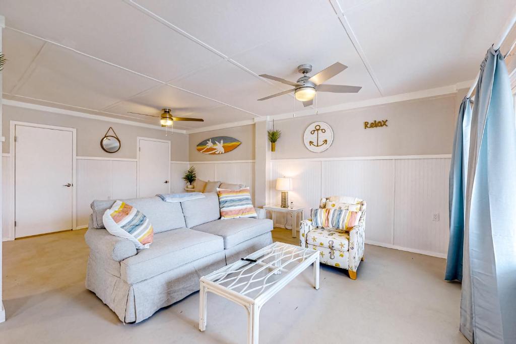 7213 Flood Reef - Unit 4 photo 1