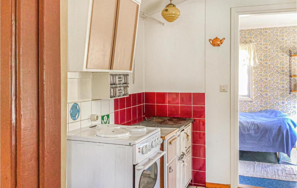Beautiful Home In Ljuster With Sauna, Wifi And 3 Bedrooms photo 4