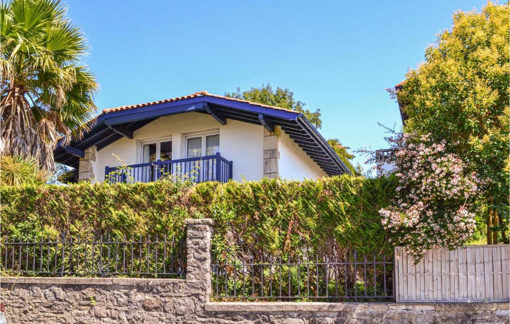 Beautiful Home In Hendaye With 3 Bedrooms photo 3