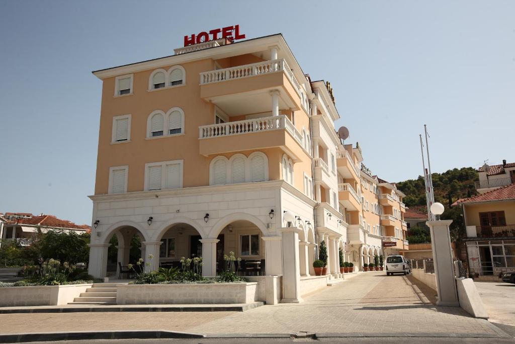 Hotel Trogir Palace photo 1