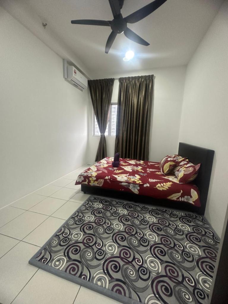 IQ Homestay Cybersouth with Swimming Pool photo 4