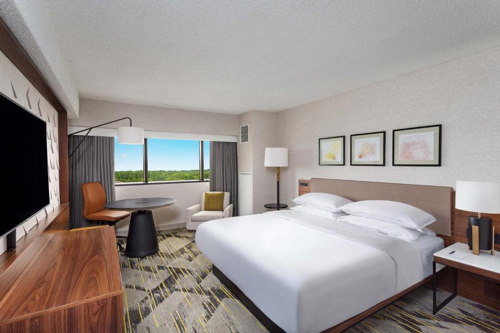 Sheraton Edison image