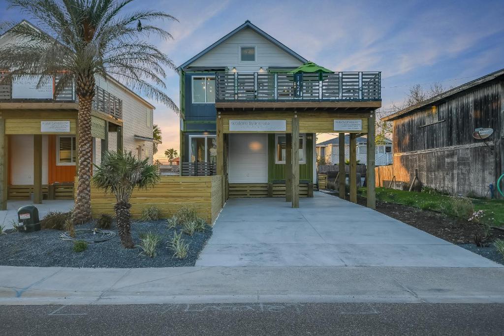 Modern by the Sea ES1424 image