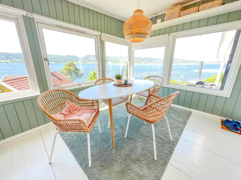 Summer cabin by the sea Holmsbu. (40 min from Oslo) photo 2