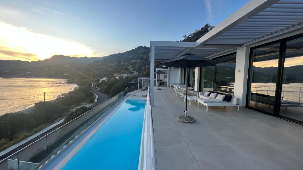 Villa Nostos Plakias beachfront sea view privet pool photo 4