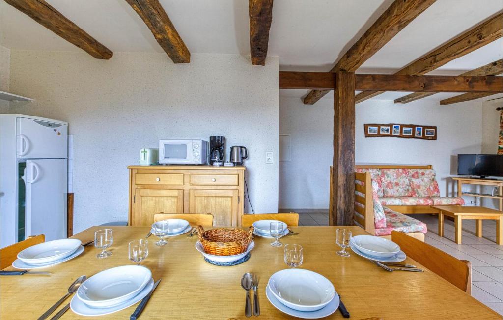 Amazing Home In Castelnau D Mandailles With Outdoor Swimming Pool And 4 Bedrooms photo 4