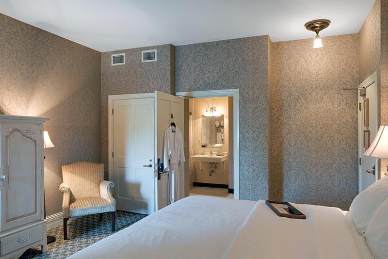 Nicollet Island Inn - Tap to explore photos