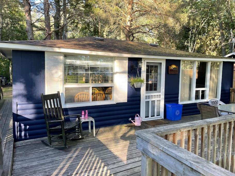 The “Bear” waterfront cabin in Muskoka