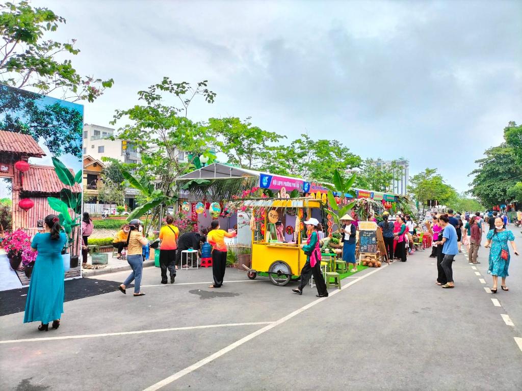 HOA MAI Plus Hostel