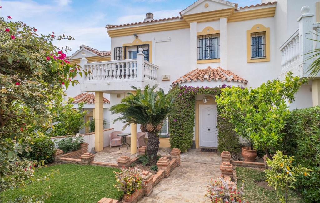 Amazing Home In Calahonda With Outdoor Swimming Pool, Swimming Pool And 3 Bedrooms photo 1