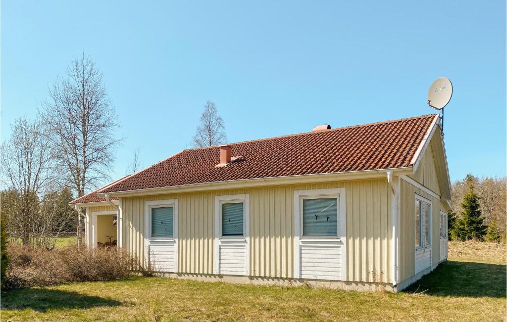 Beautiful Home In Lenhovda With 2 Bedrooms photo 1
