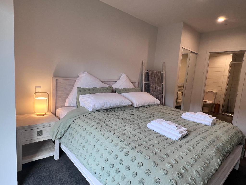 3 bedroom apartment in Newmarket photo 1
