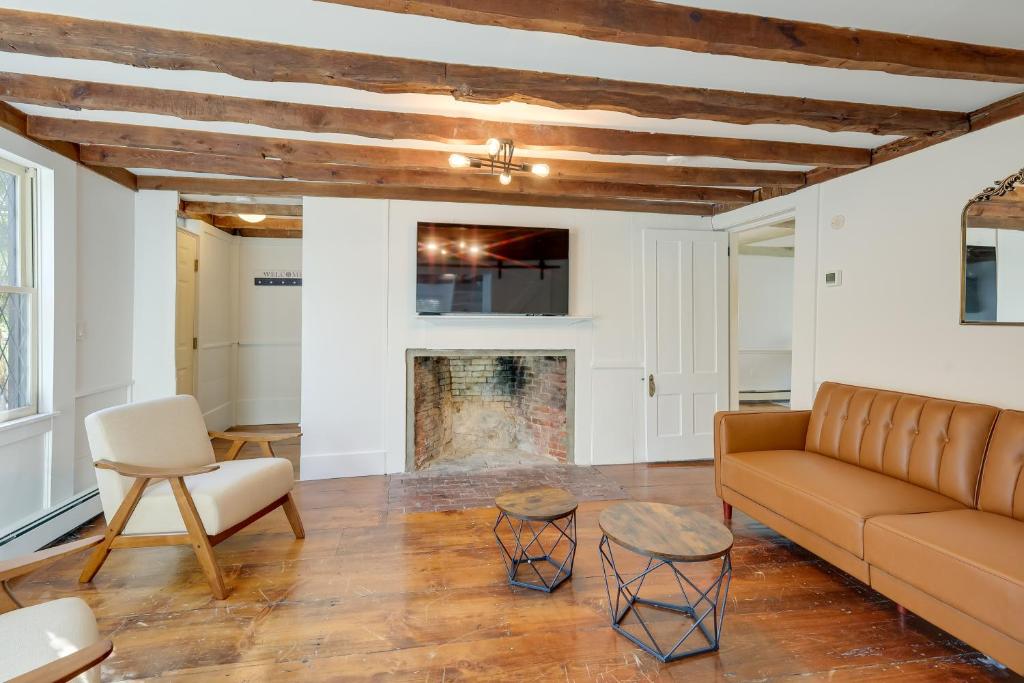 Ideally Located Sandwich Vacation Rental with Deck