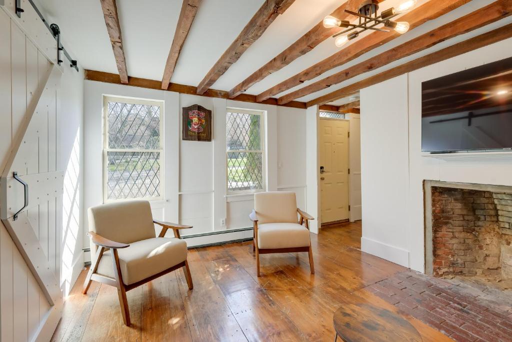 Ideally Located Sandwich Vacation Rental with Deck photo 3