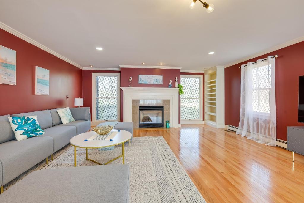 Spacious Vacation Rental in the Cape Cod Area! photo 3