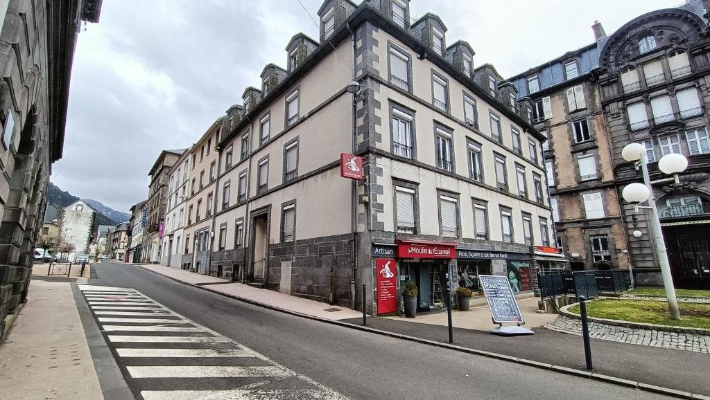 Studio classé 4 personnes face aux Thermes, avec coin nuit photo 1