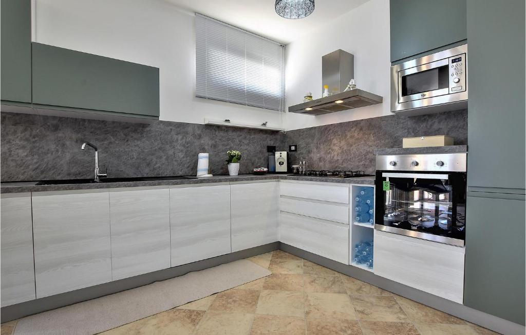 Nice Apartment In Custonaci With Wifi And 1 Bedrooms photo 4