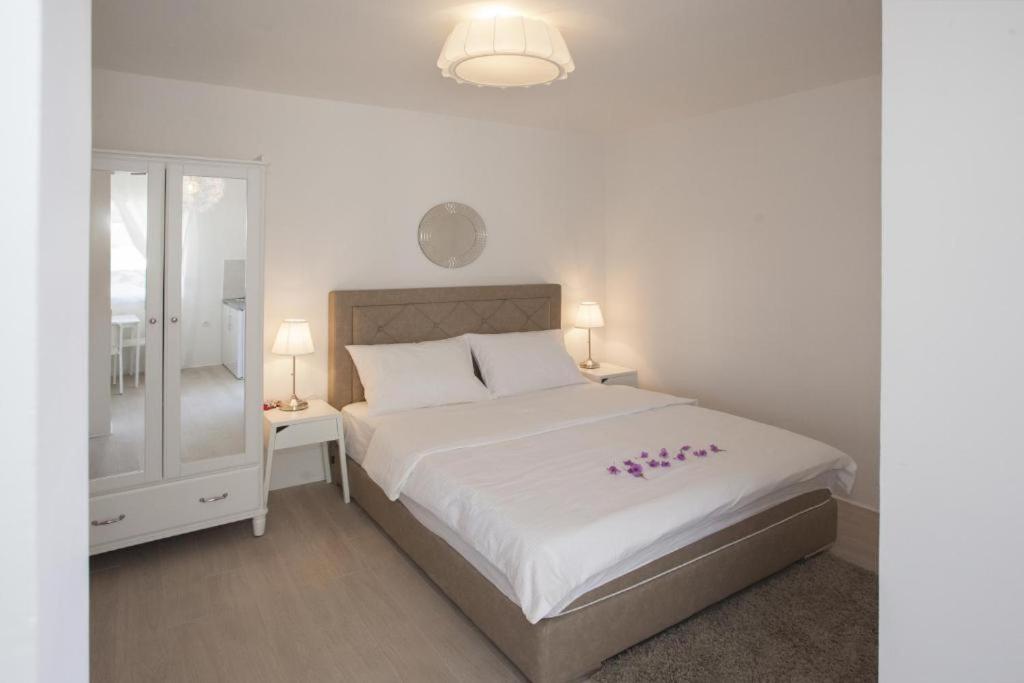 GUEST HOUSE LANA 1 photo 2