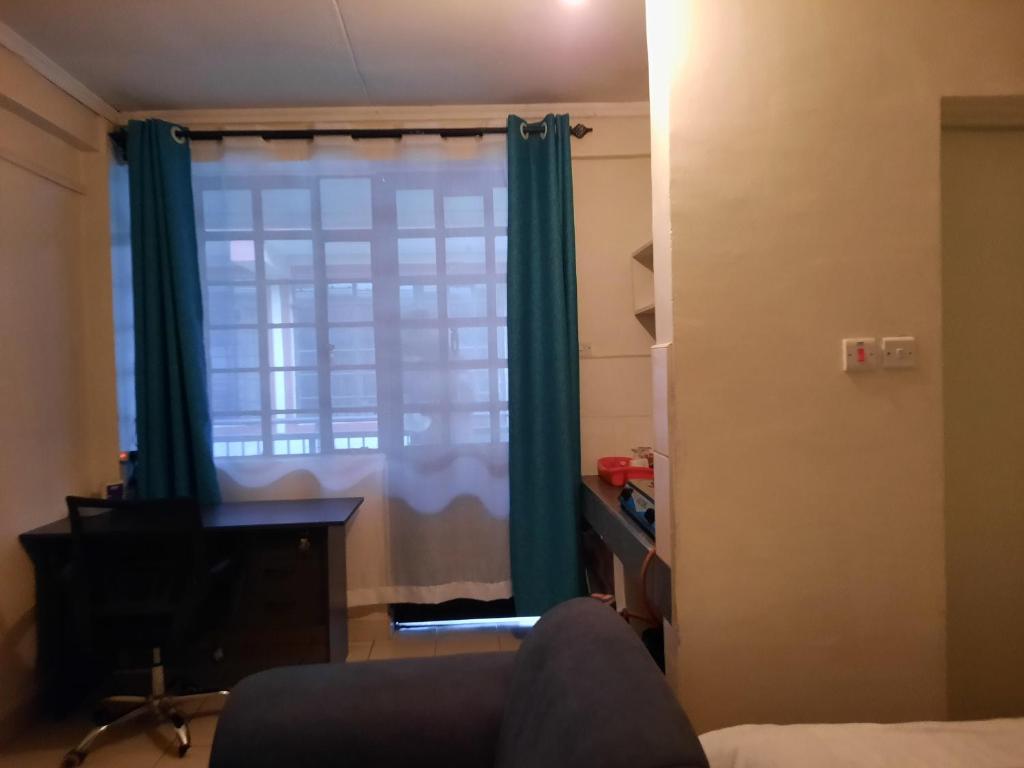 The Glam studio apartment Kinoo, FREE PARKING,NETFLIX Available photo 1