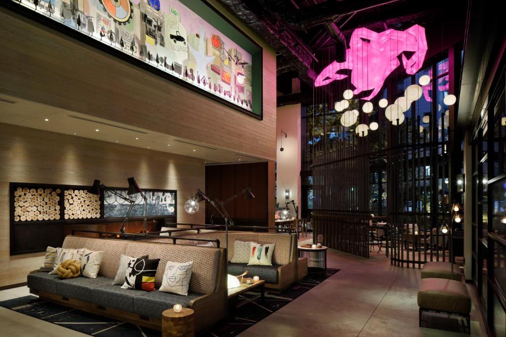 Moxy Osaka Shin Umeda photo 4