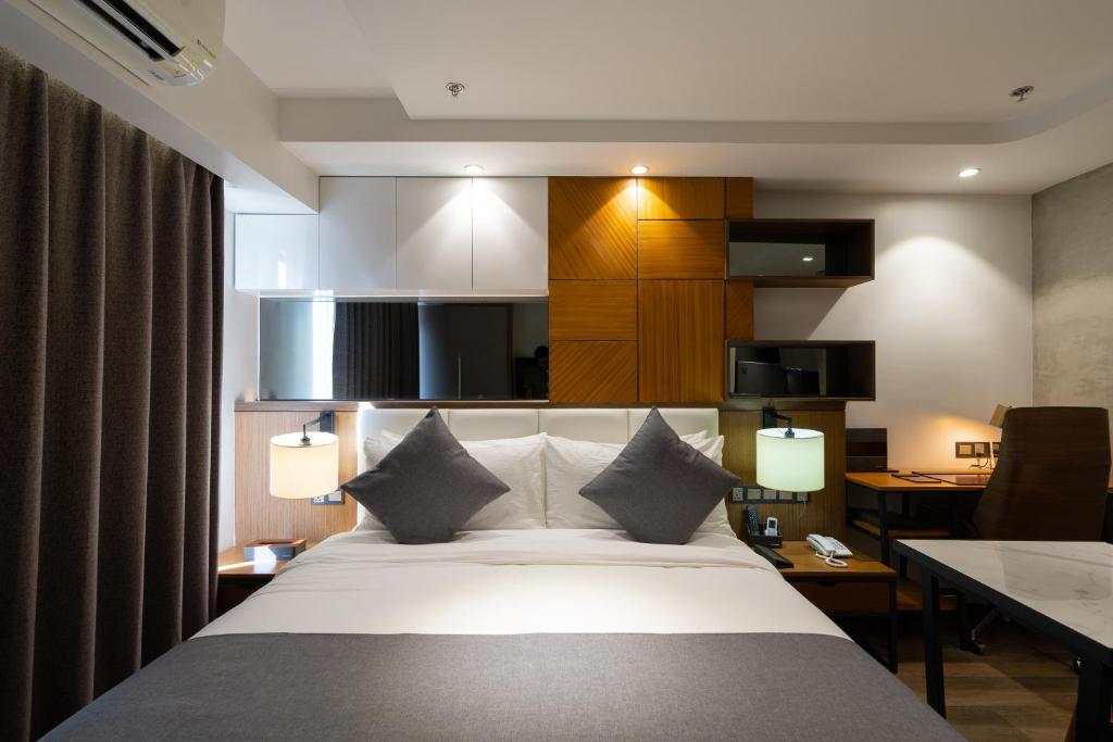 One Euphoria Luxe Hotel photo 3