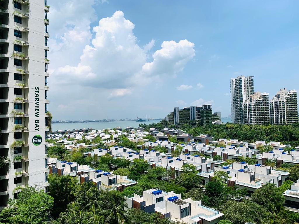 SeaView 2-bedroom Fully Furnished Apartment Forest City #freeWIFI photo 1