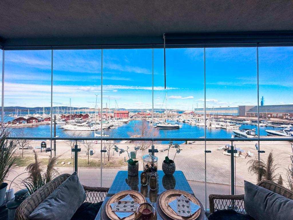 Holmestrand, leilighet på bryggekanten
