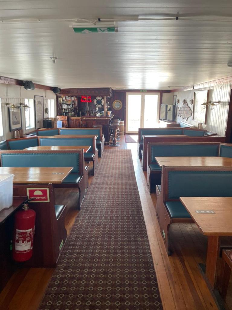 Showboat photo 1