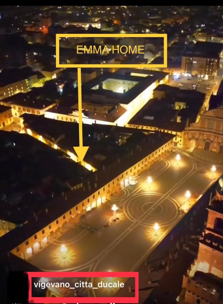 Emma Home adiacente alla Piazza Ducale photo 2