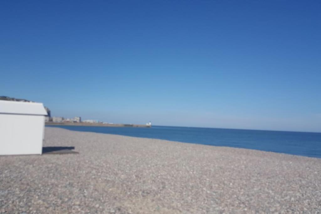 Nid douillet pour 2.. à 50 mètres de la plage photo 4