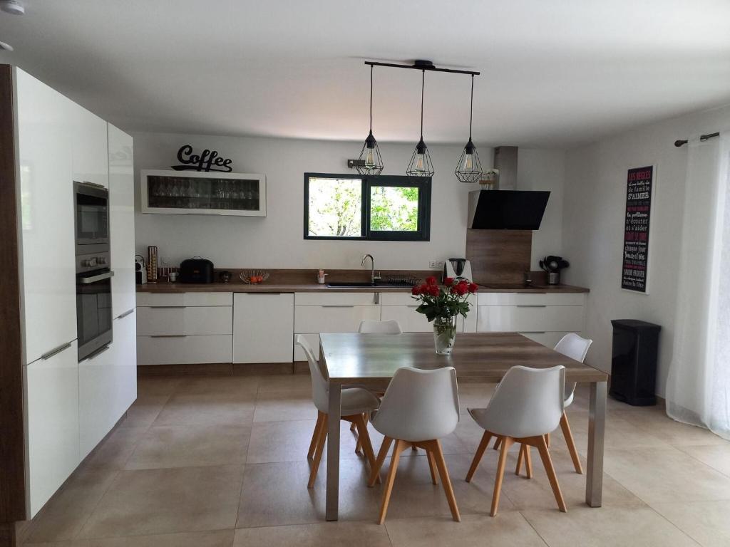 Amazing villa in Rocbaron with private swimming pool photo 4
