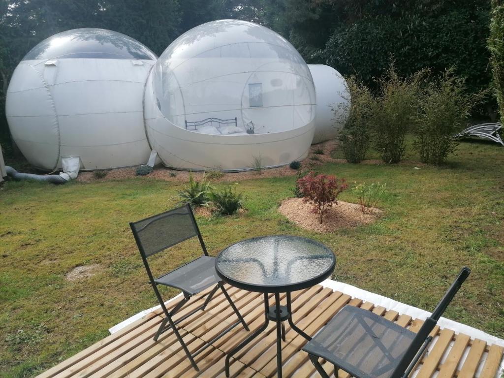 Hébergement insolite, bulle sous les étoiles photo 2