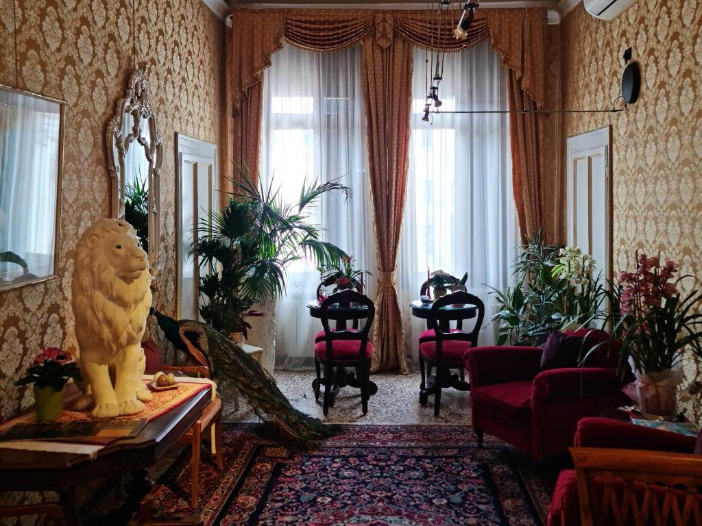 Luxury Suites in Venice-Friendly Venice Suites photo 4