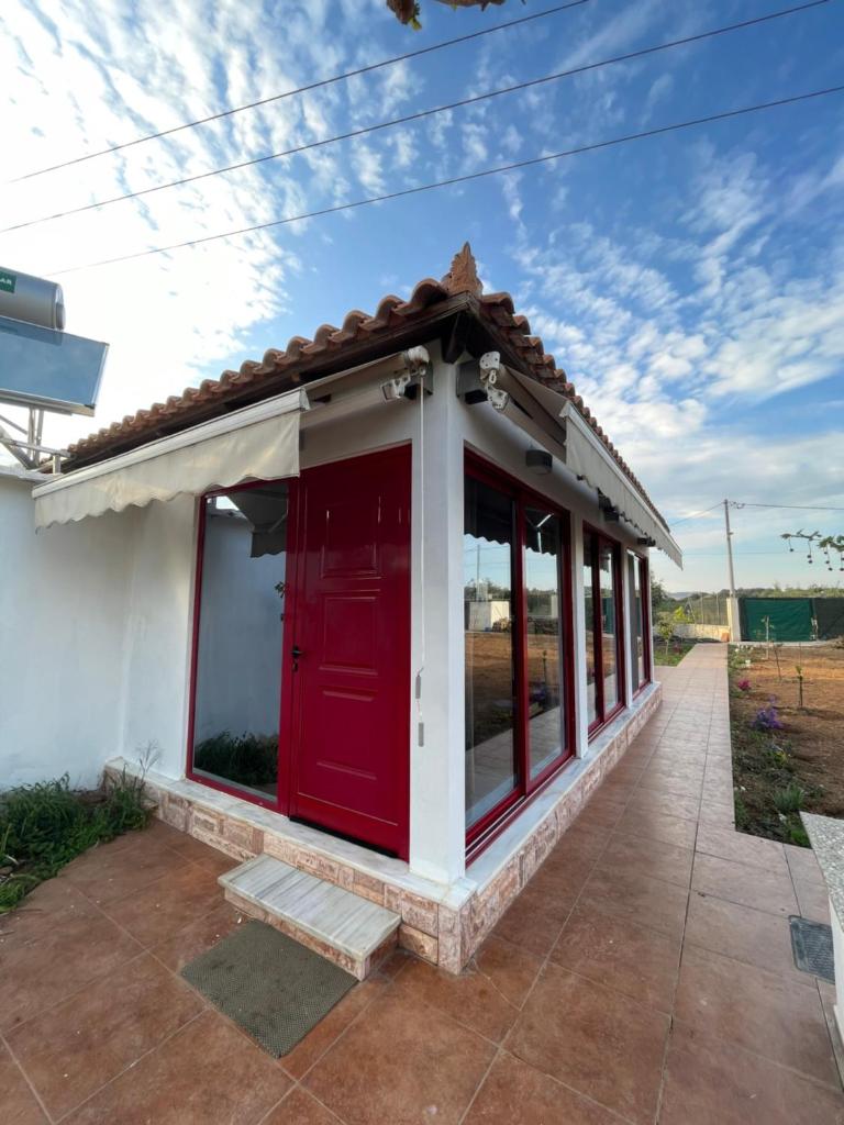 Country Lux Apartment near Airport photo 2