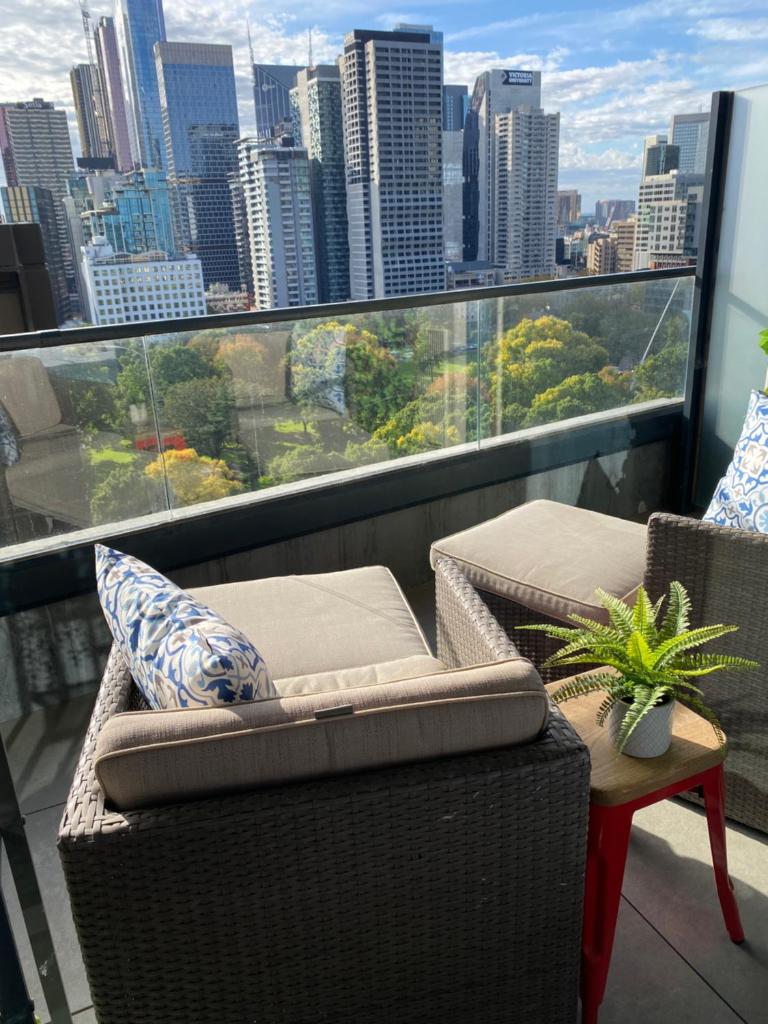 Spacious 2 bed apartment, great location photo 3