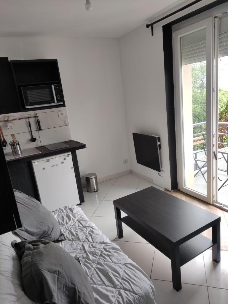 Studio bien situé
