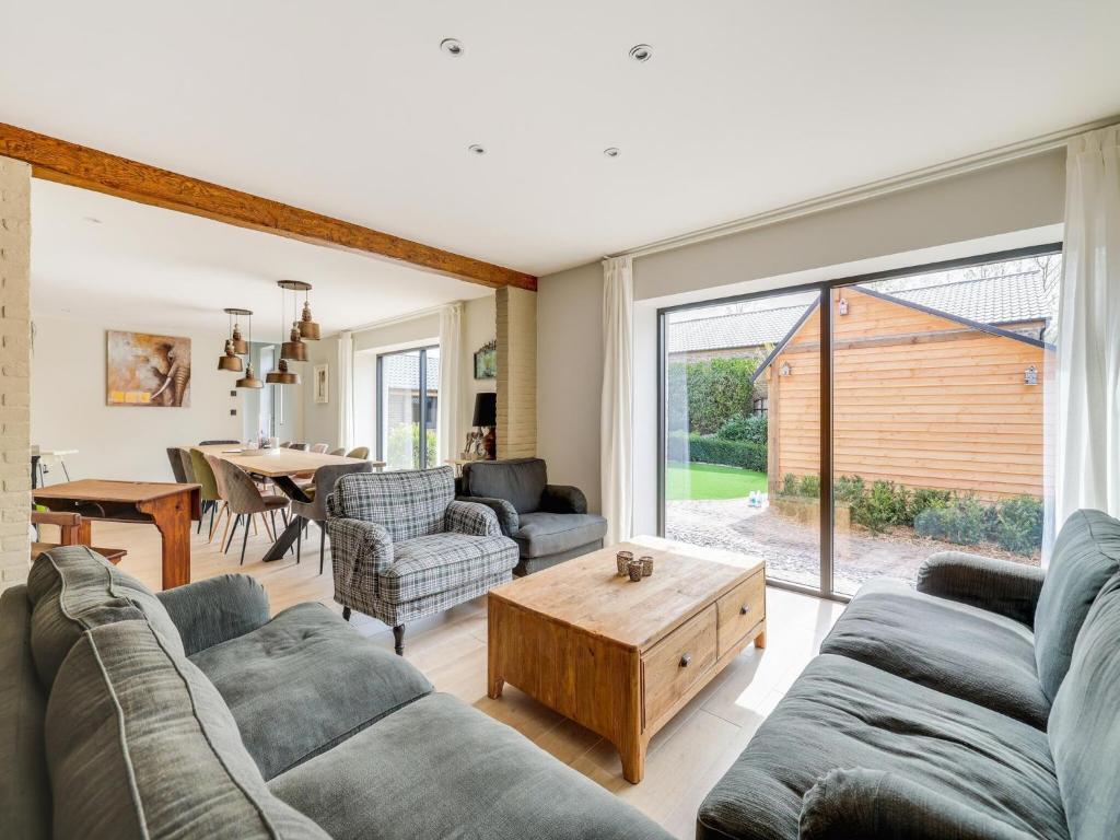 Luxurious 5-star house in Limburg with jacuzzi, a paradise for families photo 1