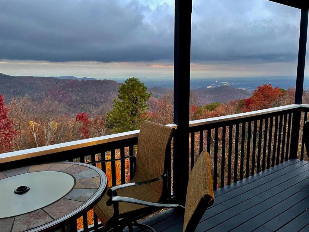 2 Master Suites - Phenomenal Views - Alpine Summit photo 2
