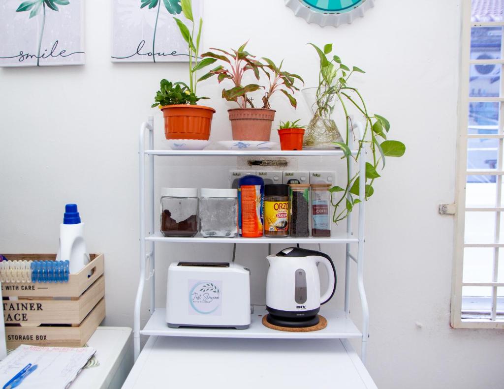 Just Stay Inn Guest House photo 4