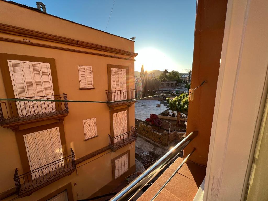 Hostal Zurich Room Type - Triple Room with Shared Bathroom