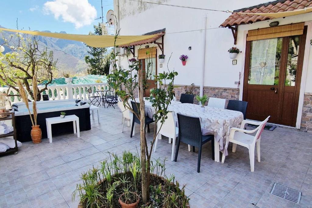 Amalfi Coast Countryside with Jacuzzi and Garden photo 2
