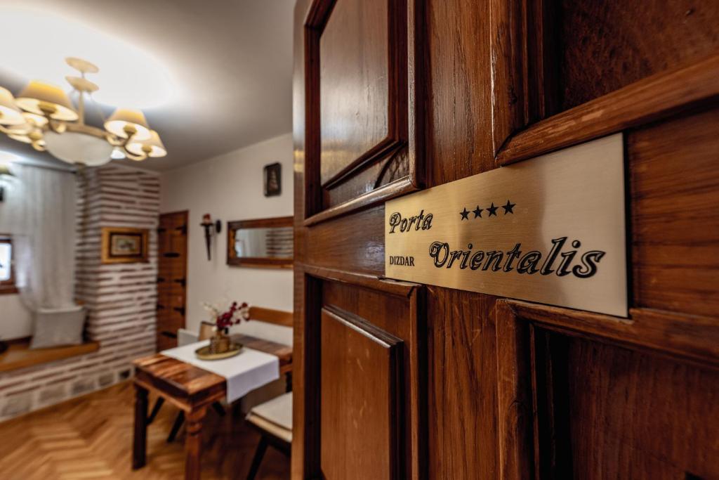 Porta Orientalis photo 1