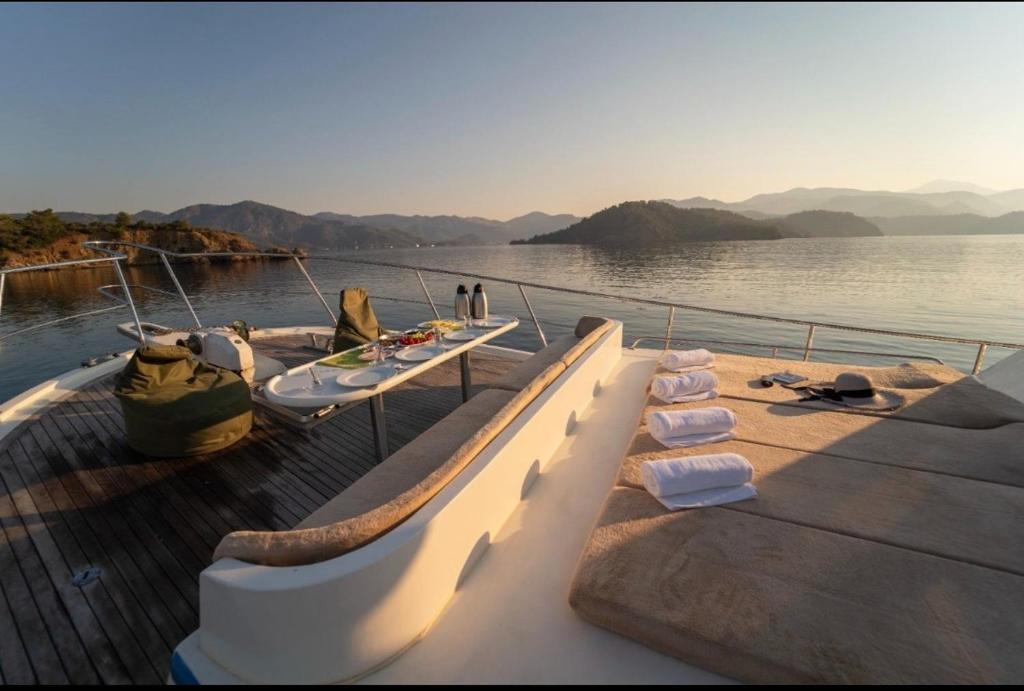 Aden yachting