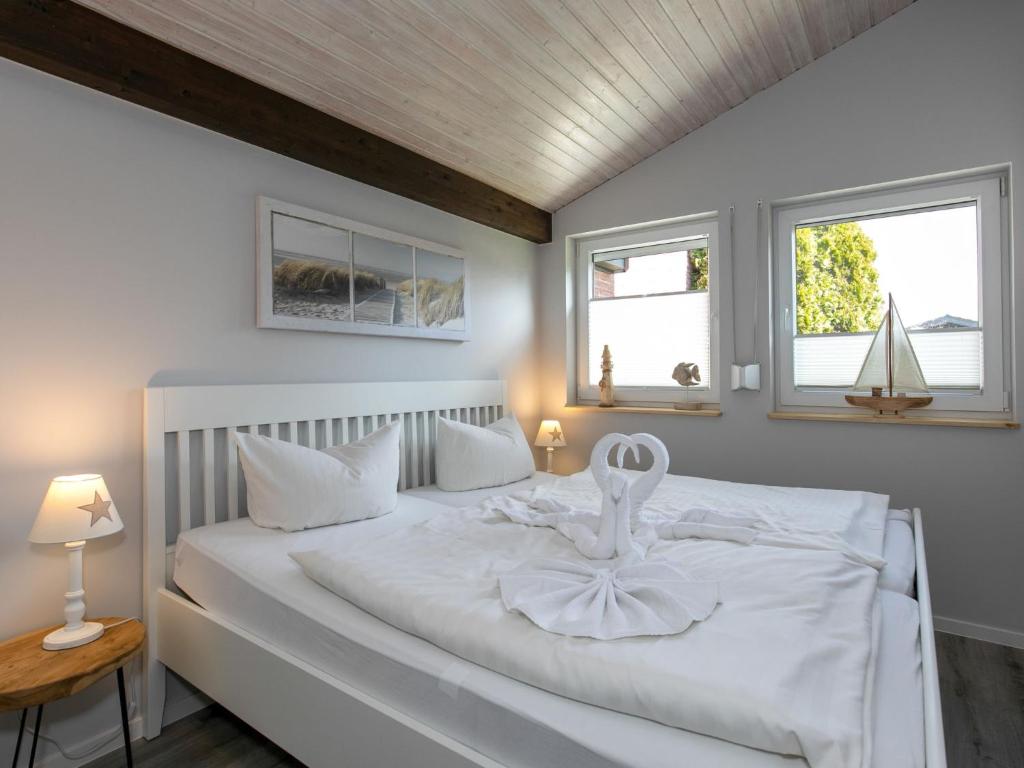 Holiday Home Fedderwardersiel-1 by Interhome photo 2
