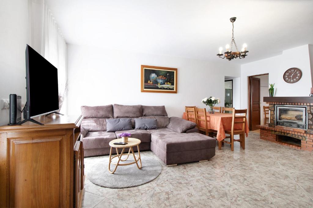 Casa Inteira T4 com Jardim Privado photo 1