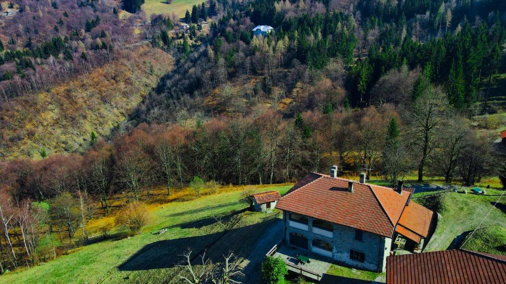 Il Larice - Agriturismo Alpe del Ville San Primo by Wonderful Italy photo 2