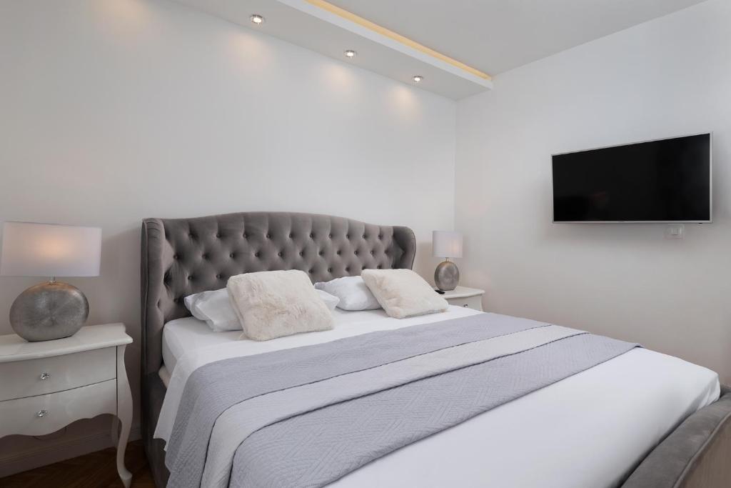 Luxury apartment Oasis - free parking in garage photo 3