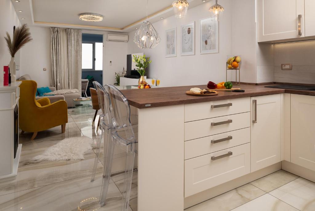 Luxury apartment Oasis - free parking in garage photo 2