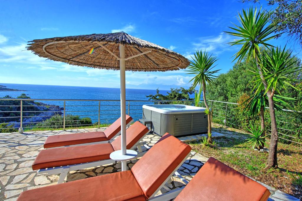 Beachfront Villa Seasun by PosarelliVillas photo 1